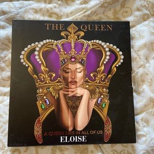 THE QUEEN EYE SHADOW PALETTE
